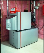 Viessmann - Vitola 200 i Vitocell 300 - w kotlowni.jpg